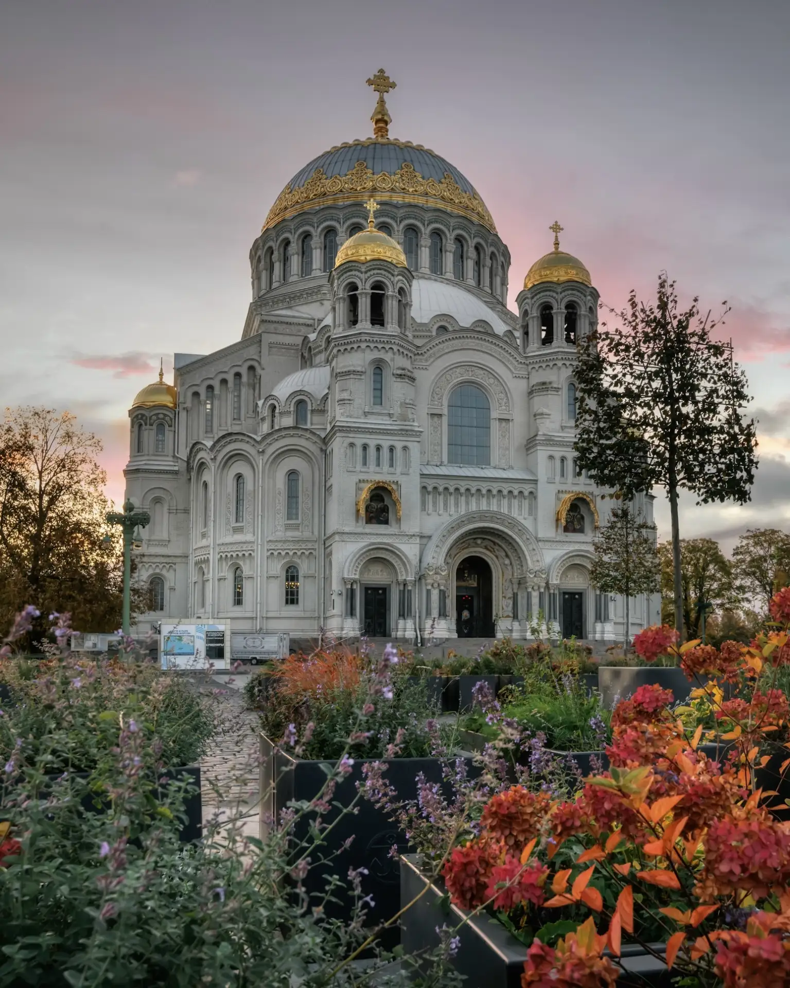 О Петербурге.