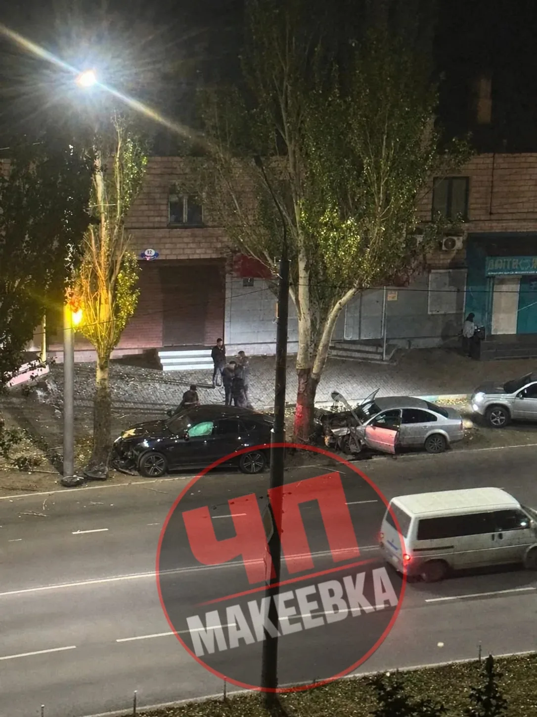 В Макеевке возле Красного рынка произошло серьёзное ДТП с участием нескольких автомобилей.