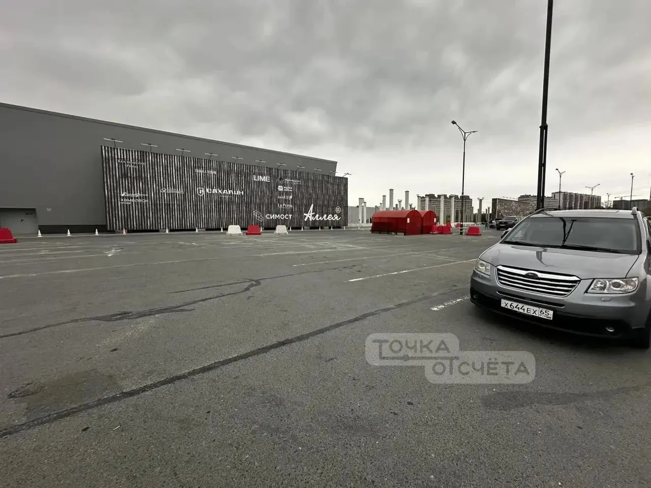 ⚡ Автомобиль Subaru B9 Tribeca повредили на парковке возле "Аллеи" в Южно-Сахалинске