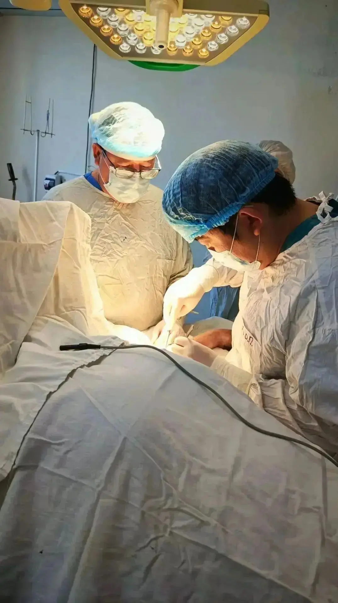 🙏 Врачи Ташлы спасли мужчину от ампутации руки