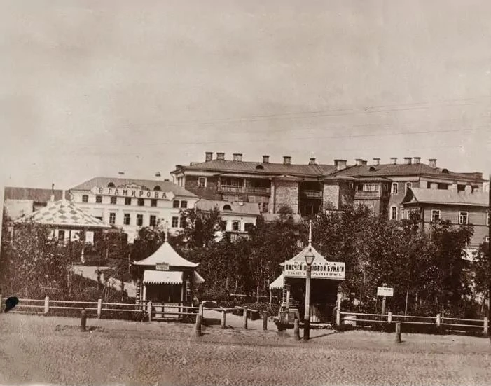 От молебна до премьеры за два года — история театра на Покровке