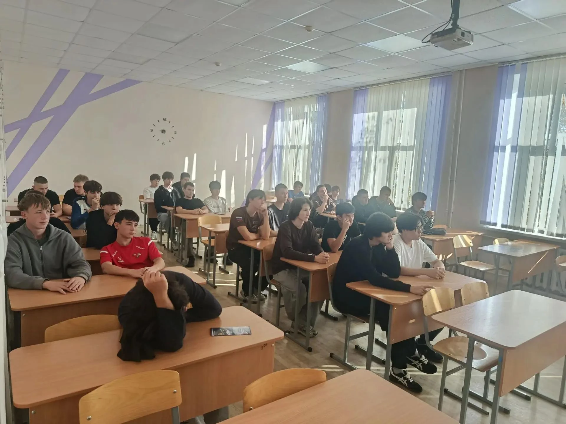 В колледже БГПУ им. М. Акмуллы состоялась встреча с представителями Пограничного управл...