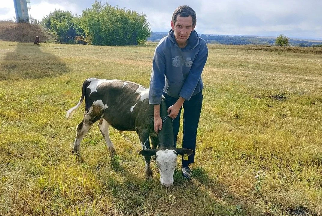 🐄🐂 Максим Кузнецов из Хмелевца воспользовался возможностями программы «Содействие» и ...