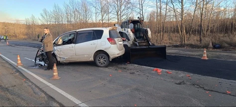 Два человека пострадали в ДТП с мини-погрузчиком 😳