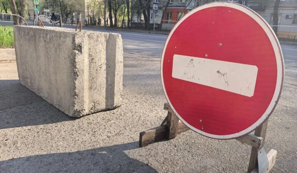 Участок улицы Тельмана закрыли в Абакане
