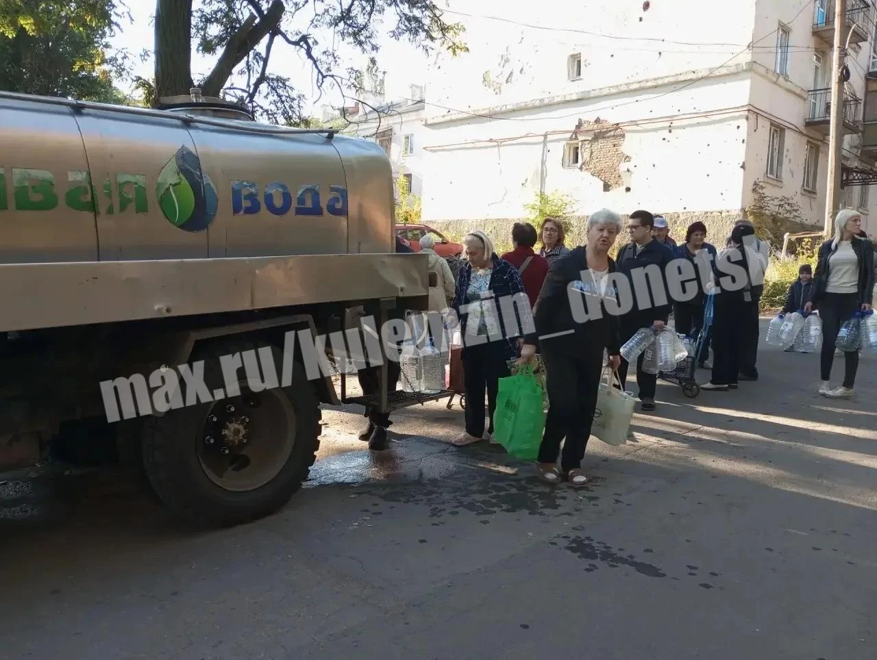 📌 Продолжаем помогать жителям Киевского района, где из-за нарушения энергоснабжения, с...