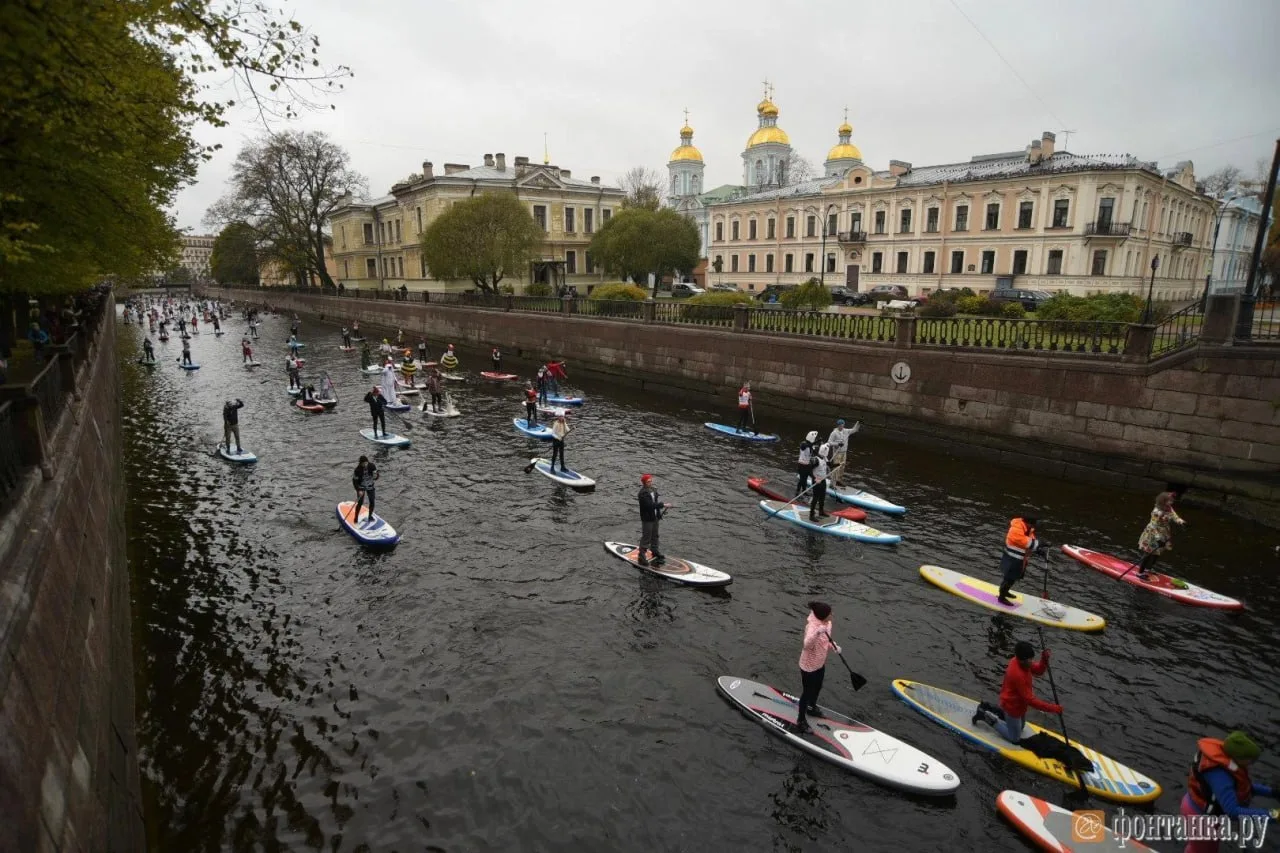 От 174 участников до 11 тысяч: как за 10 лет «Фонтанка SUP» стал любимым праздником Пет...