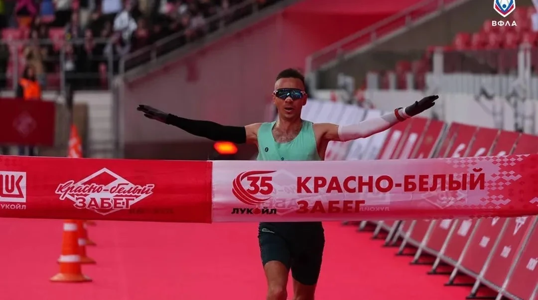 Подмосковный бегун победил на чемпионате России