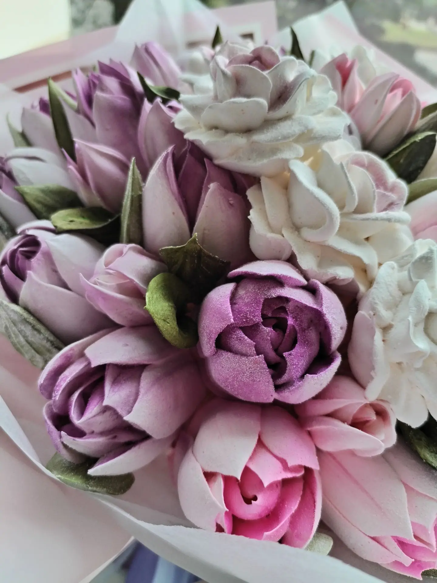 Нежность в каждом лепестке. 🌷 Второй красивый букет поехал к молодожёнам 👩‍❤️‍👨 💜💜...