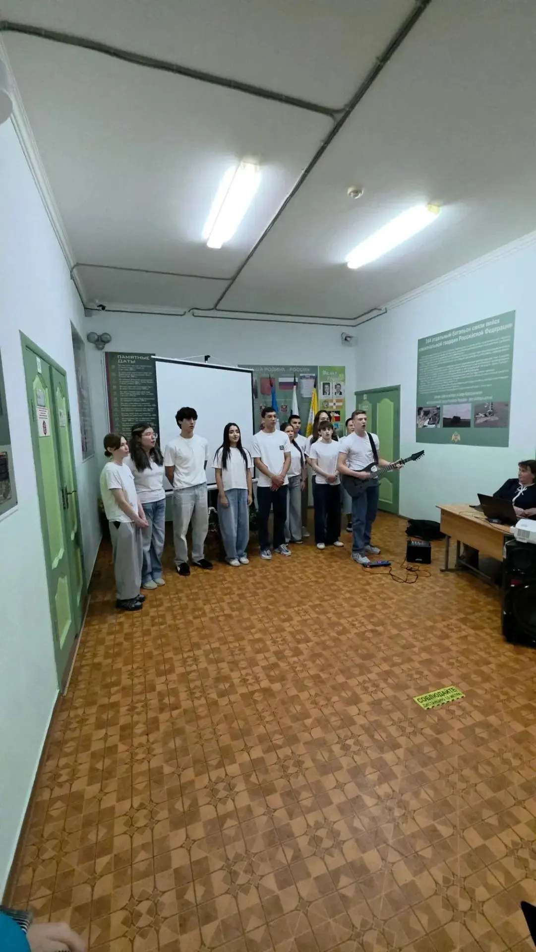 Сегодня наша школа отмечала День Учителя — и это был по-настоящему особенный день! 🎉