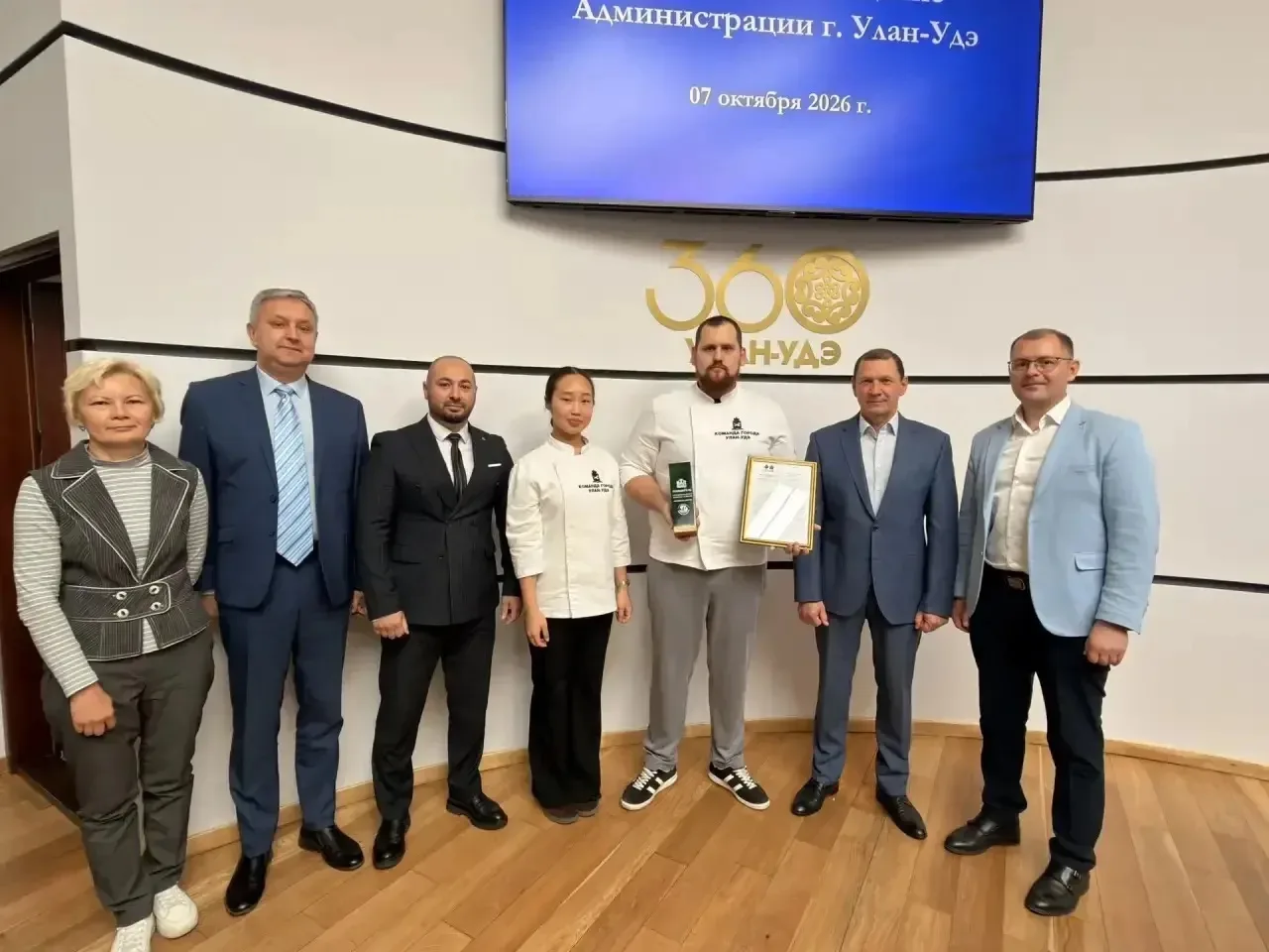 В мэрии Улан-Удэ наградили доцента ВСГУТУ Ирину Бадмаеву🌟