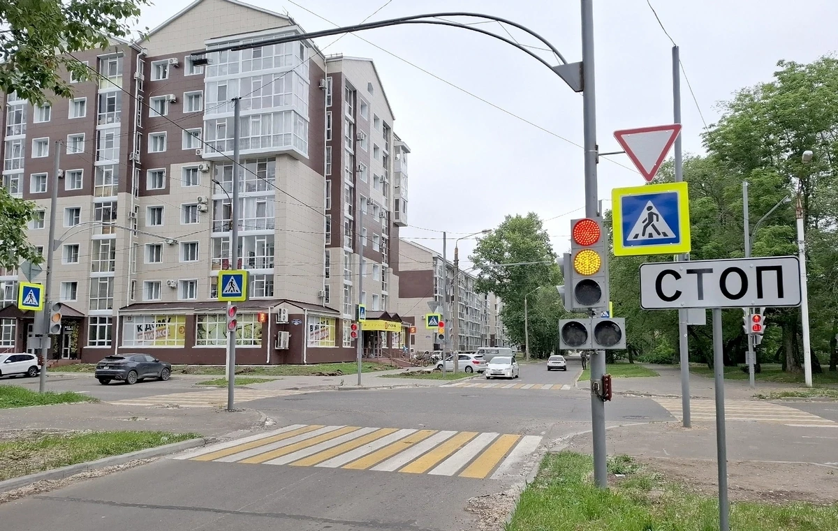 Для обеспечения безопасности горожан в этом году в Комсомольске обновлено 37 пешеходных...
