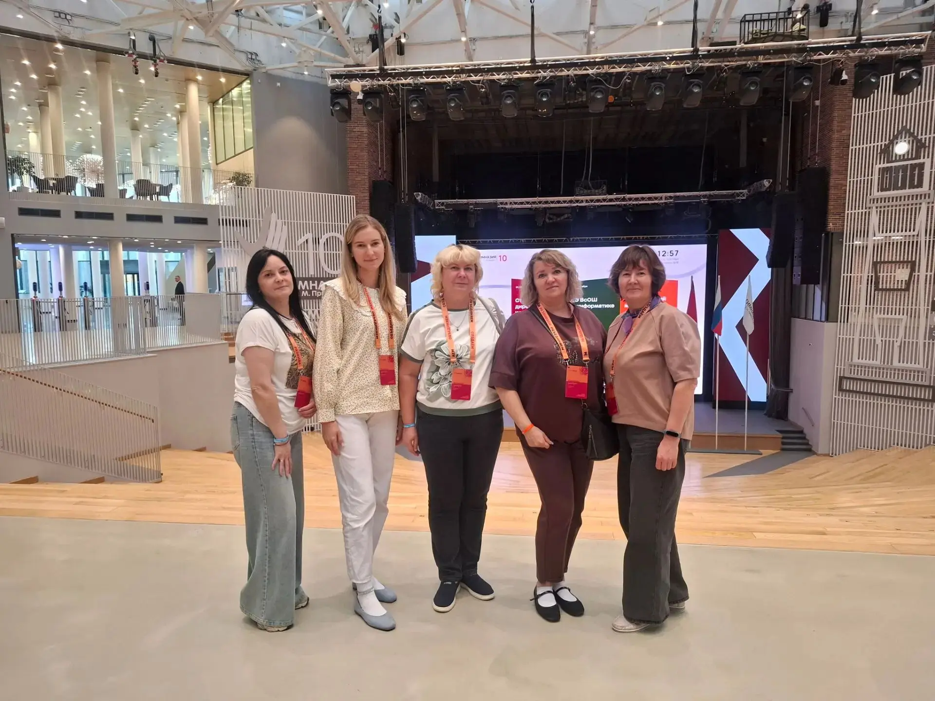 Учиться никогда не поздно, особенно когда это так интересно! 🌟