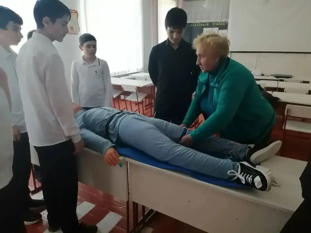 В рамках Всероссийского открытого урока культуры безопасности, приуроченного ко Дню гра...