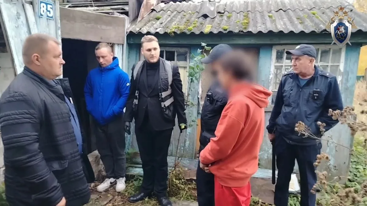 Появились видеокадры с места убийства женщины, чье тело обнаружили в сундуке под Брянском