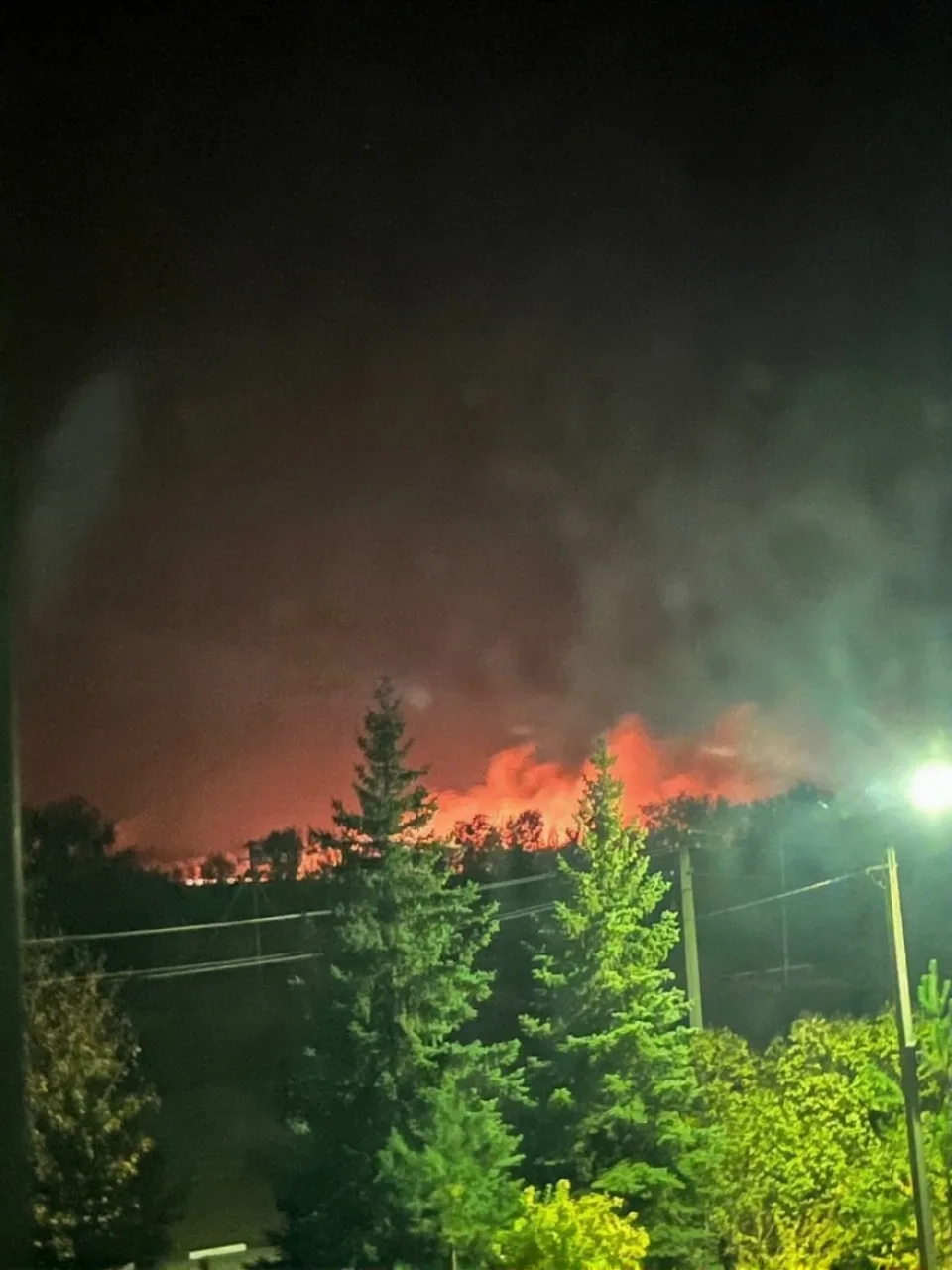 ‼️Украинские БПЛА ночью атаковали промзону в городе Балаково Саратовской области.