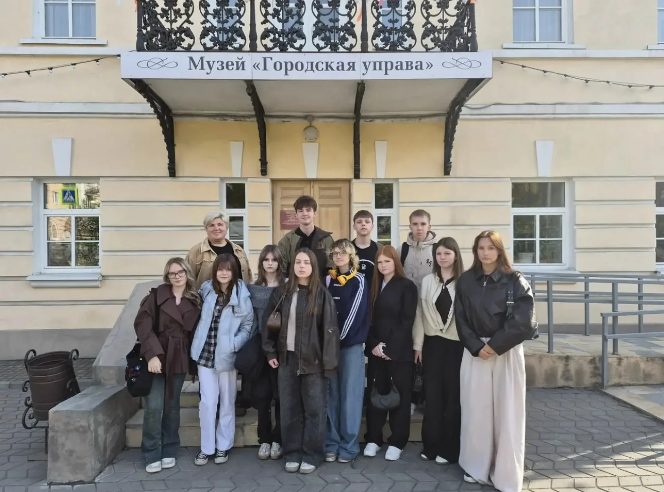 🏛 Усманские старшеклассники осваивают профессию ассистента экскурсовода
