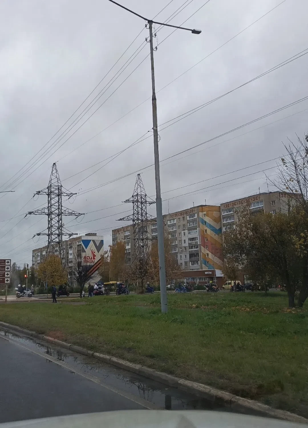 Здравствуйте, прошу анонимно. Сегодня проходило закрытие мотосезона и несколько машин Д...