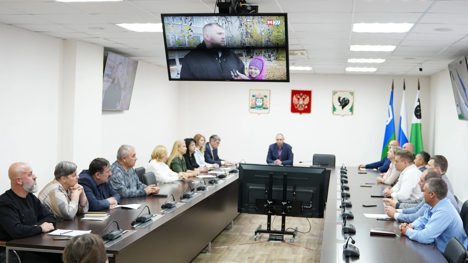 Для равномерного распределения тепла жителям верхних этажей необходимо стравить воздух ...