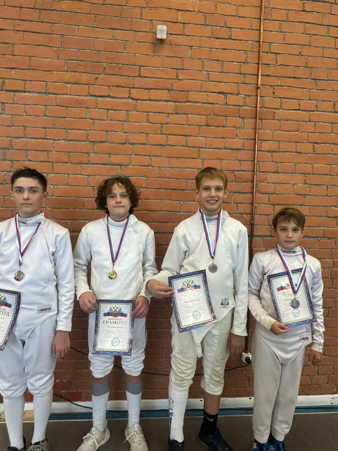 🍂🤺В первые осенние выходные прошли соревнования по фехтованию на призы Спортивной шко...