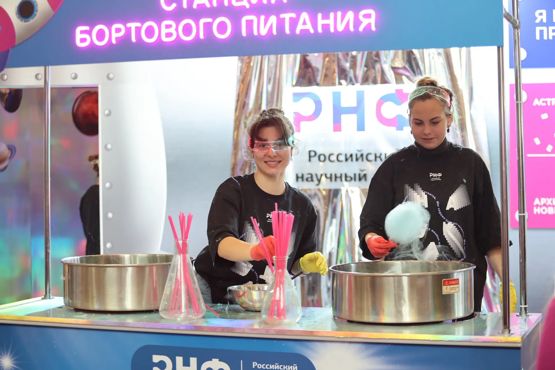 «Орбитальная станция РНФ» на фестивале НАУКА 0+: эксперименты, разработки ученых и косм...