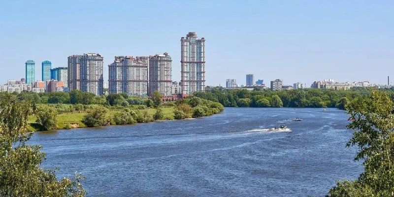 🚇 Улица Авиационная: откуда у неё название