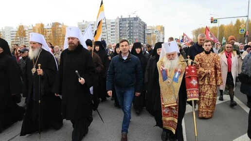 Челябинцы прошли крестным ходом в память о южноуральских святых