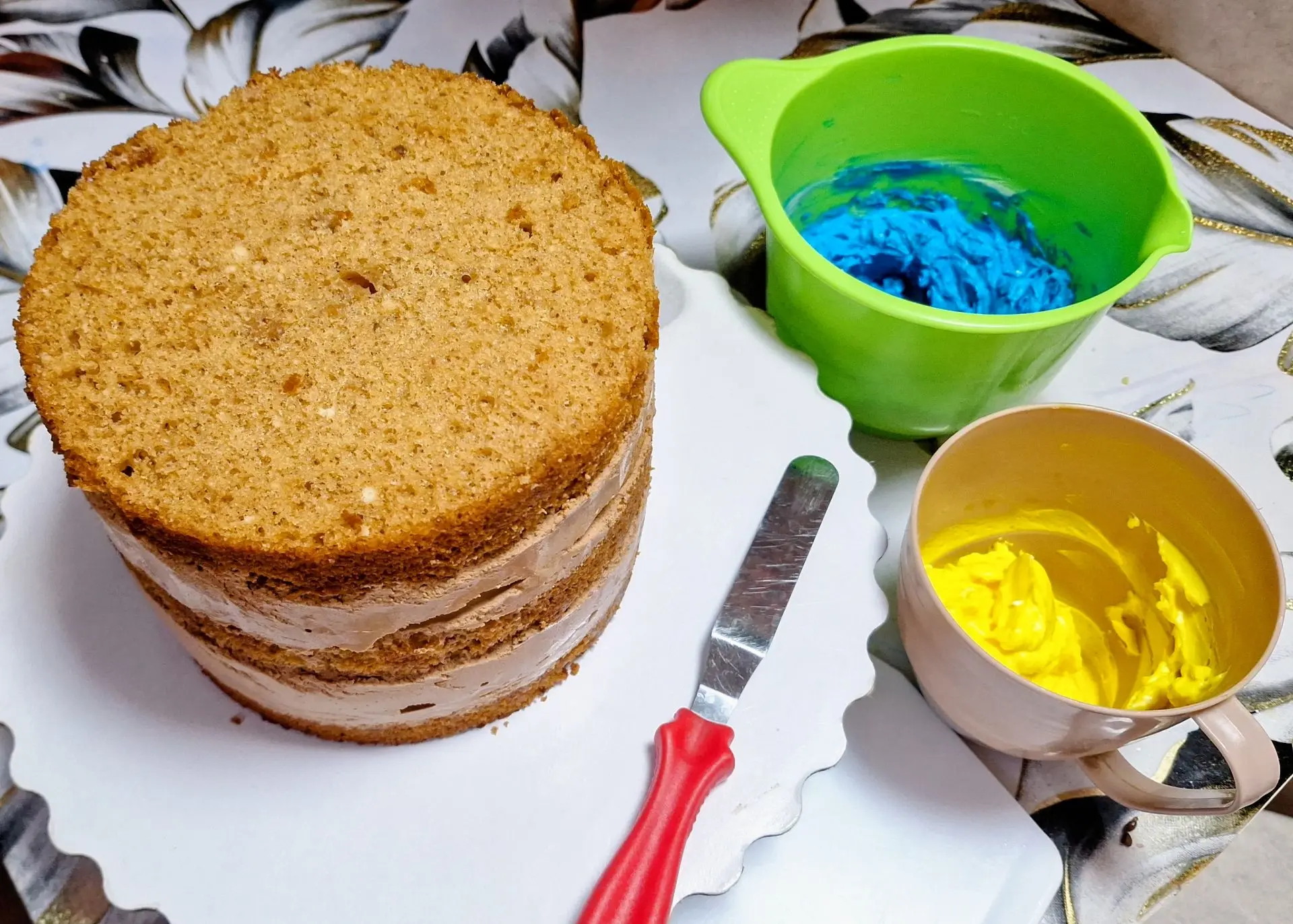 Тортик покрываю кремом🎂