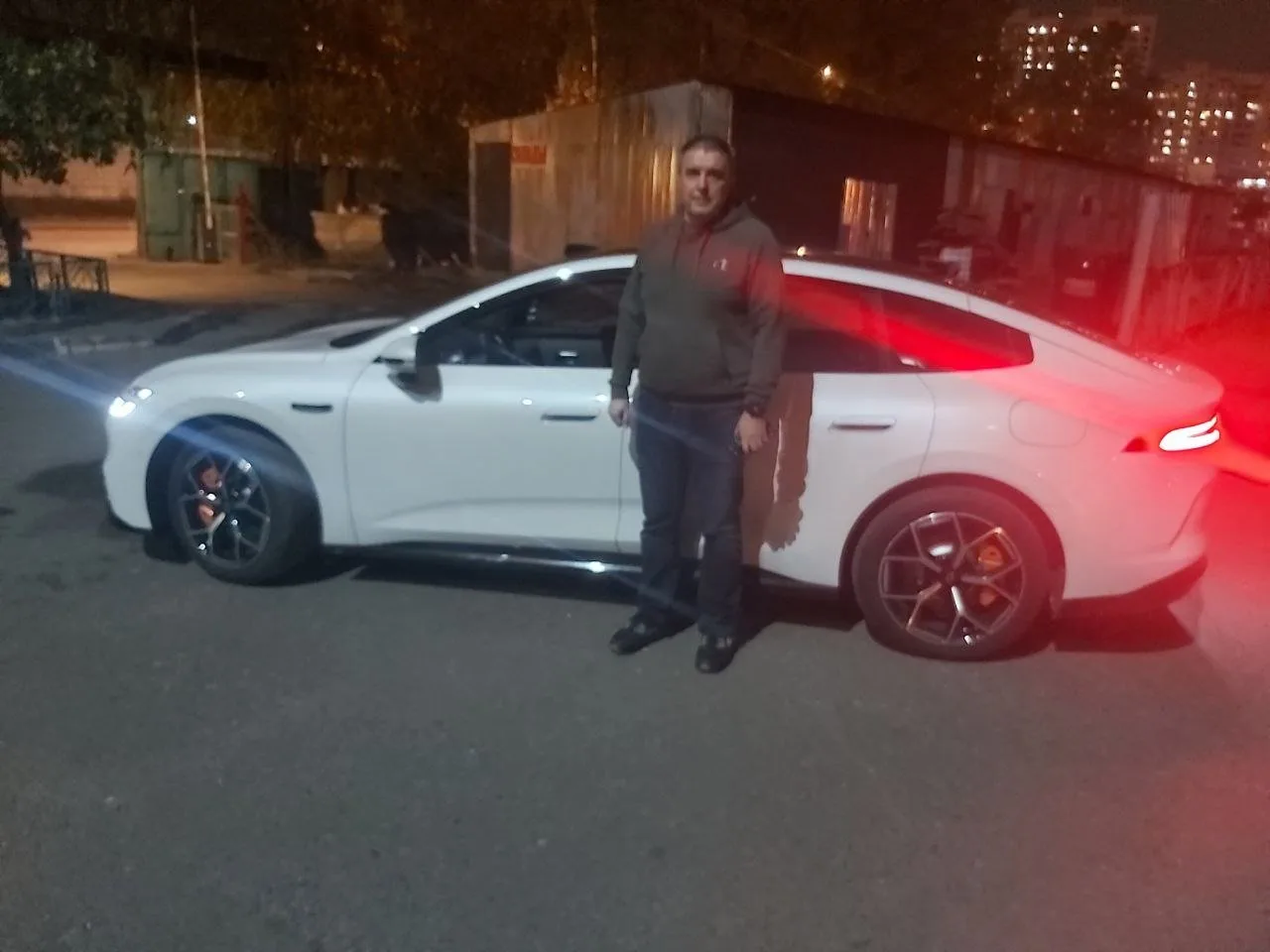 Ещё один автомобиль передан владельцу, на этот раз ключи от Changan Qiyuan Nevo A06.
