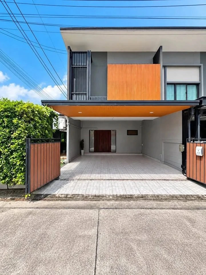 บ้านสวย 4 ห้องนอน ใจกลางโครงการ OCEAN TOWN