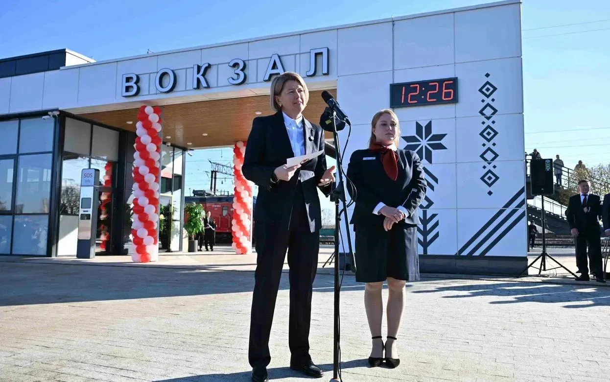 Фотофакт: новое здание железнодорожного вокзала открыли в Кизнере