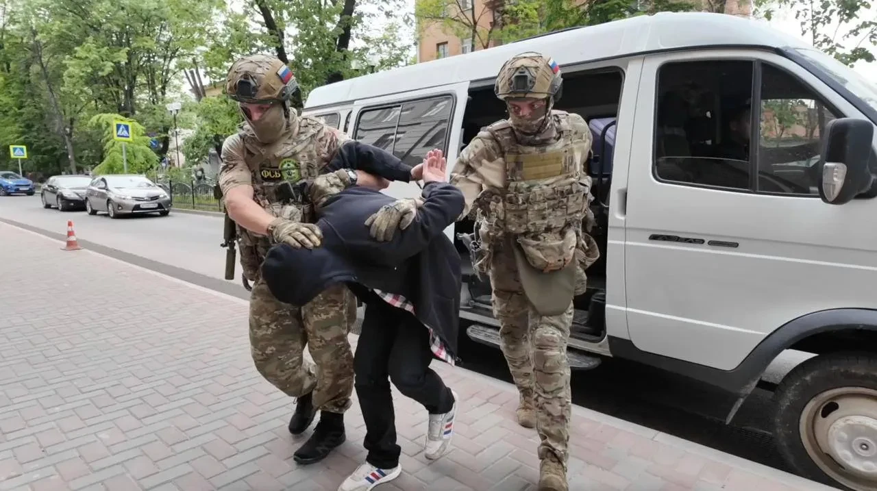 В Крыму осуждены украинские агенты за диверсии и подготовку теракта. Мужчина и женщина ...