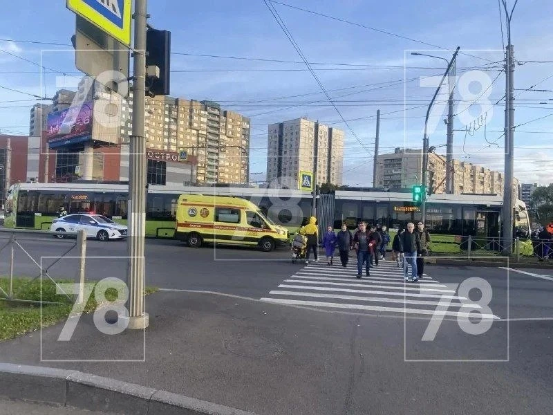 Мальчик на велосипеде угодил под трамвай