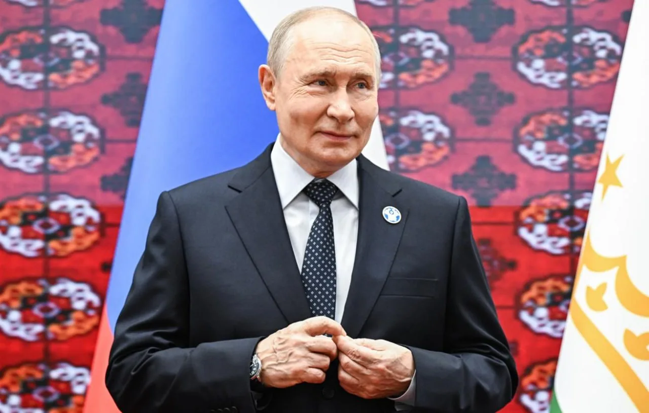 Владимир Путин на встрече лидеров СНГ в Туркмении призвал устранить барьеры, которые ме...