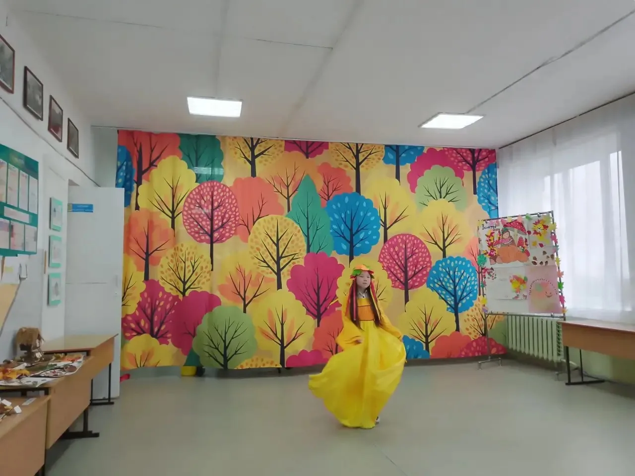 Сегодня в нашей школе прошел один из самых уютных праздников года «Праздник Осени!»Твор...