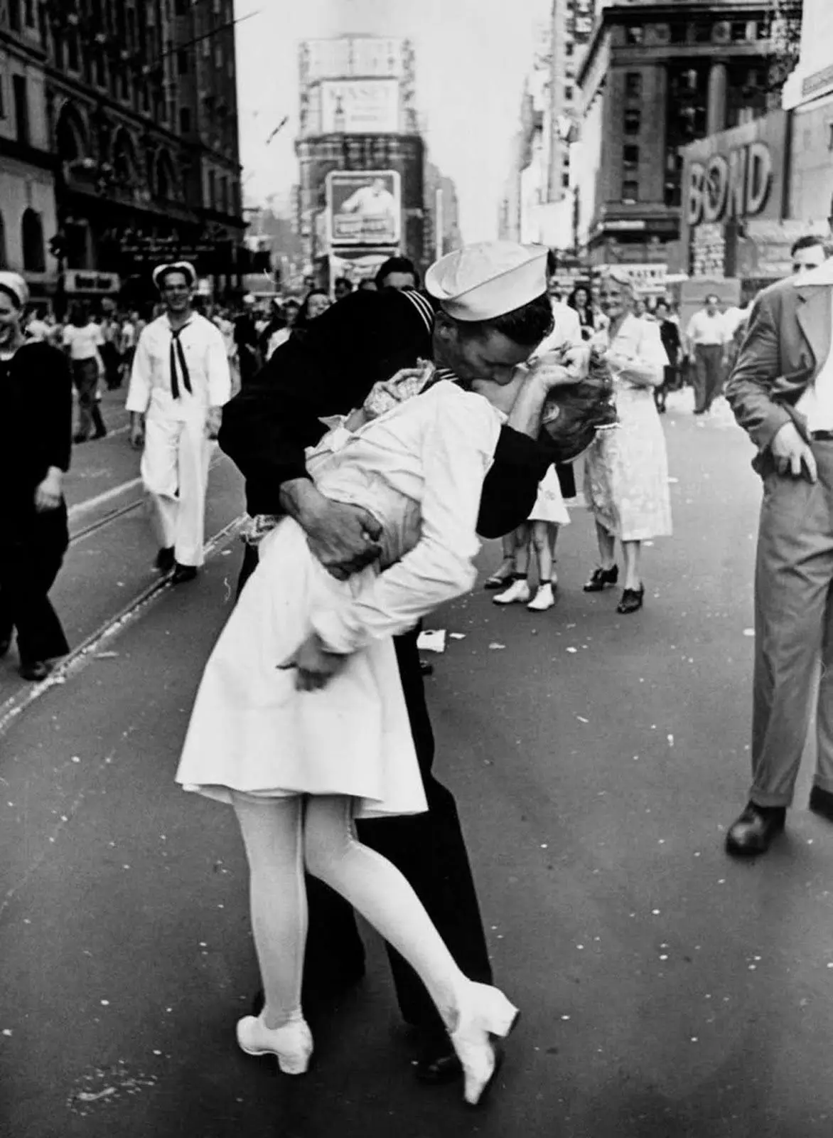 💃День Победы над Японией на Таймс-сквер, 1945 год