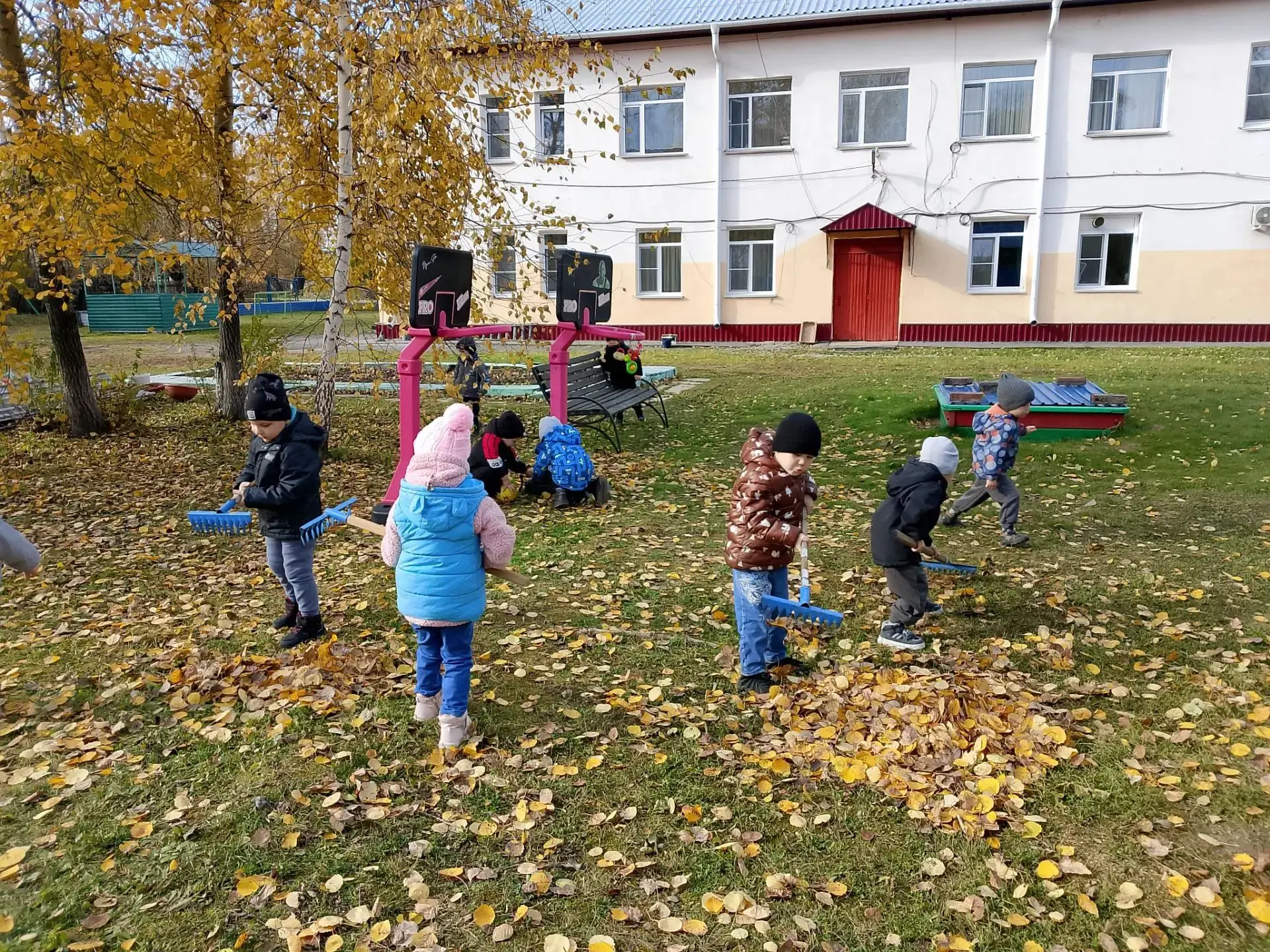 Осень - удивительно красивое время года, самое очаровательное и таинственное, и середин...