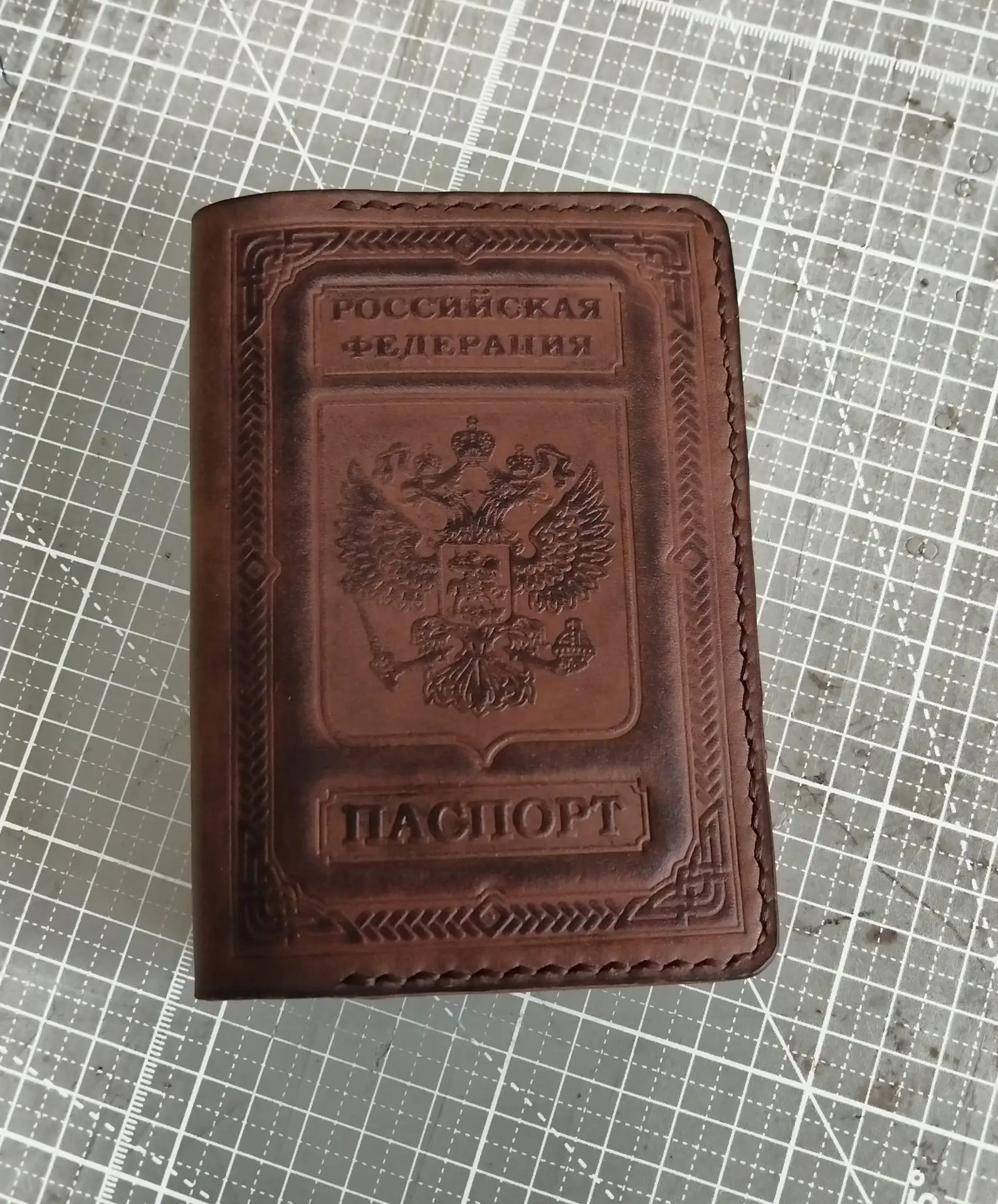 Доступны для заказа обложки для паспорта вот с таким тиснением. Формат и цвет может быт...