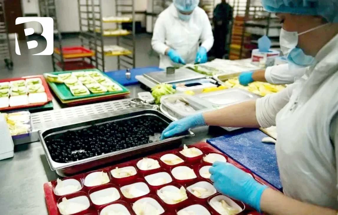 🍱 Упаковщики бизнес‑ланчей в Домодедово: смена от 6 500 ₽ + бесплатное жильё и питание!