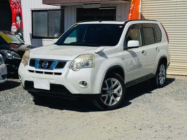 🚗 Nissan 2010