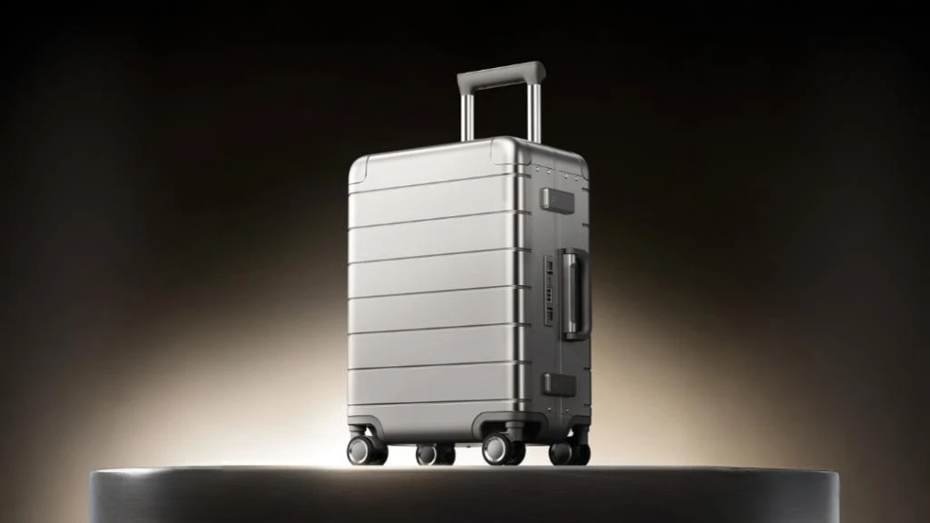 Rimowa, подвинься! У Xiaomi вышел металлический чемодан с бесшумными колесами за недорого