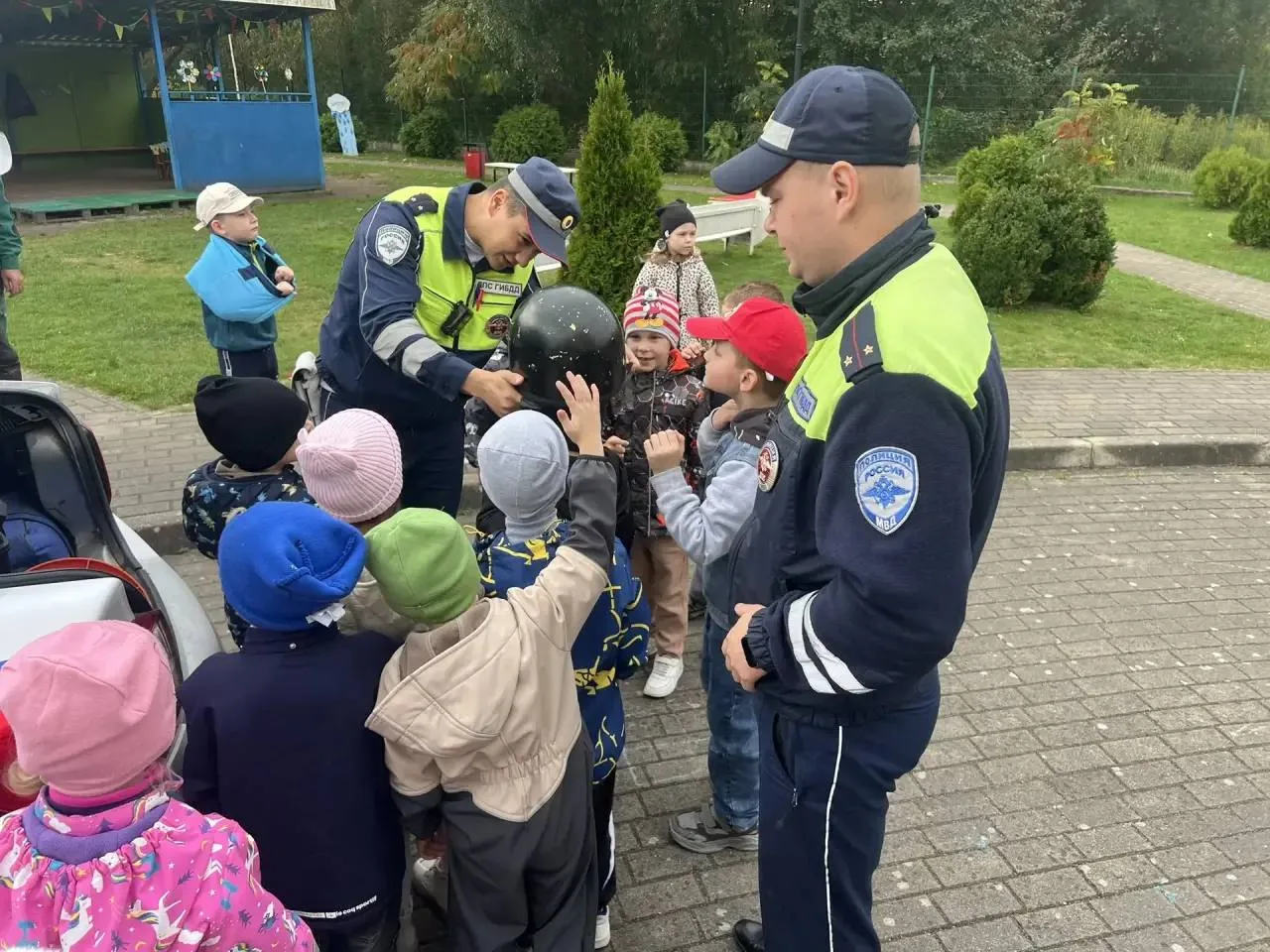 🚔 В гостях у «Острова сокровищ»: дошколята Советска блеснули знанием ПДД
