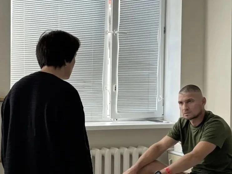 Навестила наших земляков, которые проходят курс медицинской реабилитации в учреждениях ...