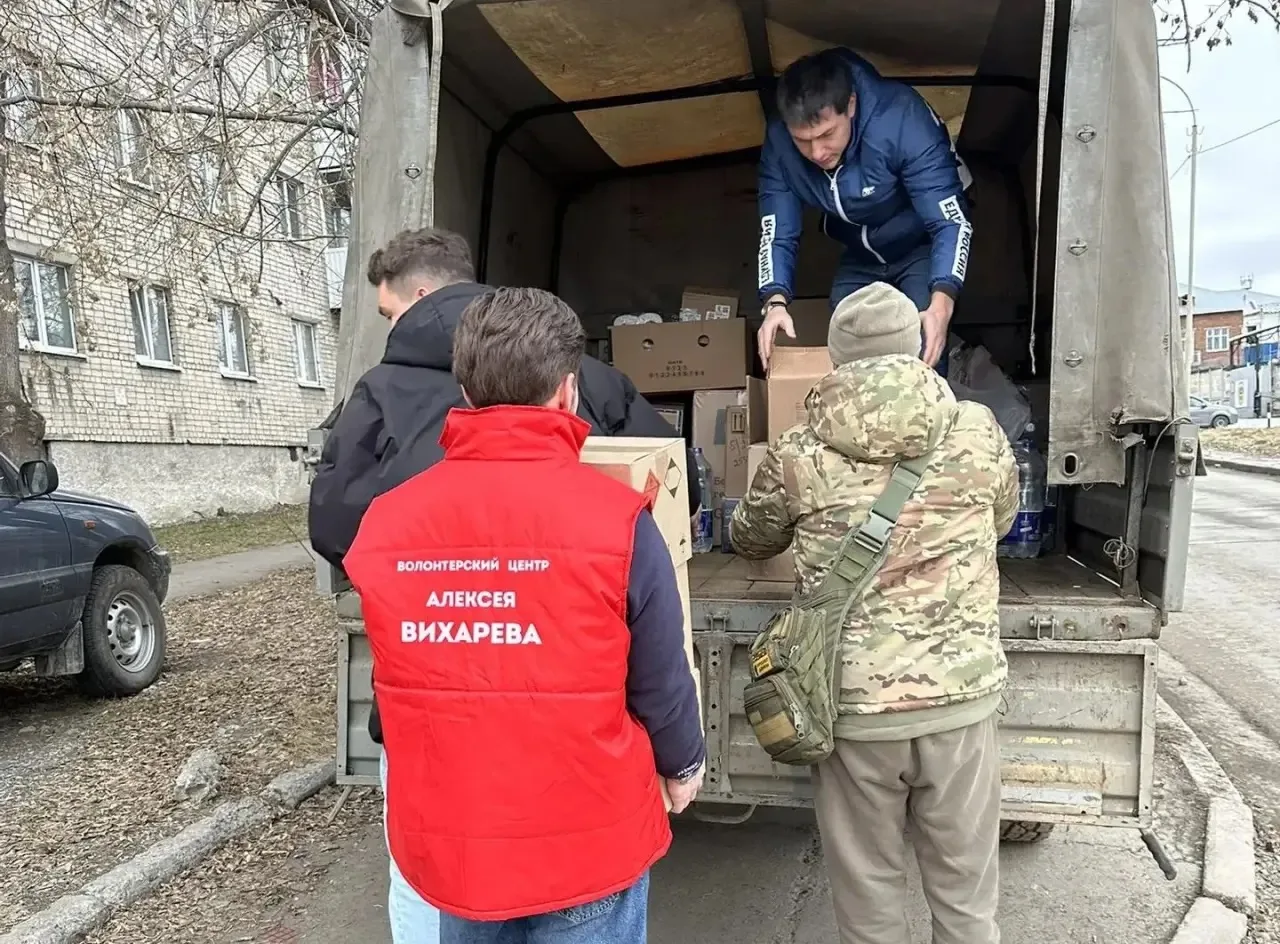 ❗ Доставлена очередная партия гуманитарной помощи бойцам: технику и инструменты получил...
