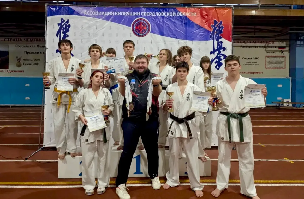 🏆 12 медалей привезли каратисты со столицы Урала.