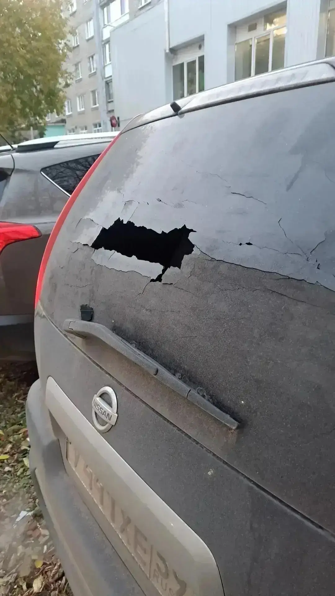 ❗️Стрельба во дворе жилого дома в Перми.