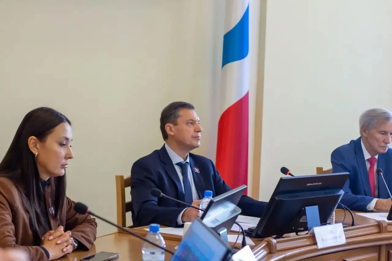 Профильный комитет обсудил меры по противодействию нелегальной занятости на территории ...