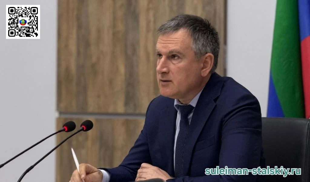 Саид Темирханов проводит совещание по актуальным социально-экономическим вопросам