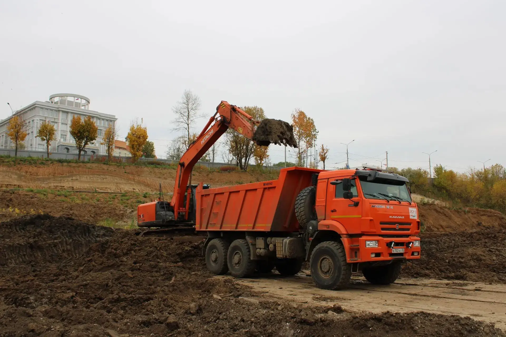 🌳 Парк у ДТЮ во Владимире: стройка в разгаре