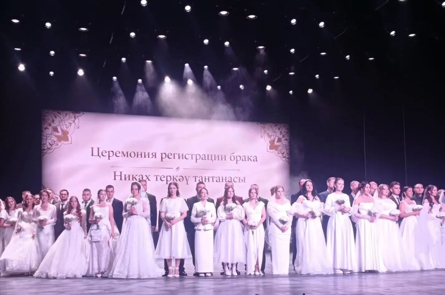 💍6 октября в Татарском государственном академическом театре состоялась торжественная ц...